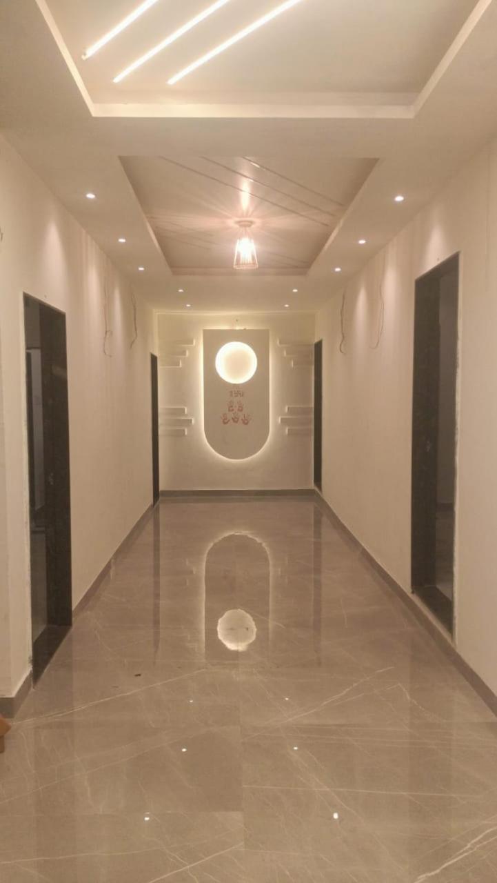 Maharaja Guest House Nashikkar Akalkot Buitenkant foto
