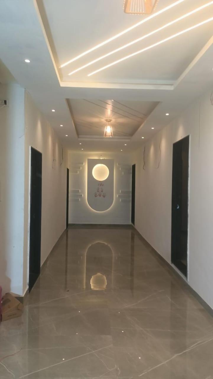 Maharaja Guest House Nashikkar Akalkot Buitenkant foto